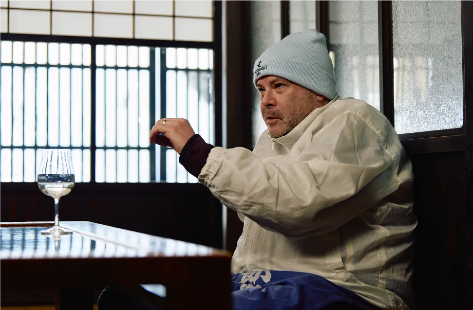 インタビューステュアート・モリスイメージ09